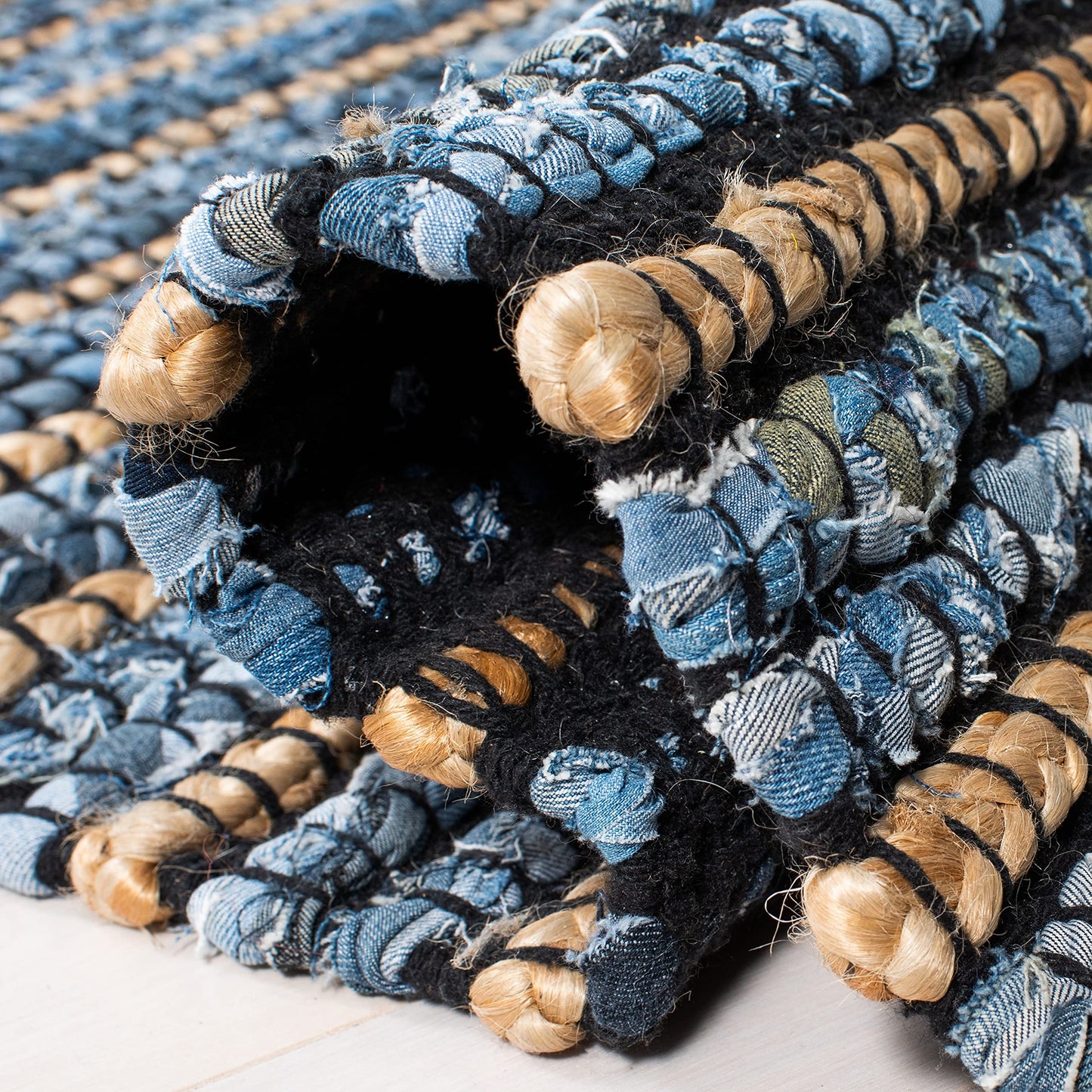 SAFAVIEH Cape Cod Collection Area Rug - 5' x 8', Blue & Natural, Handmade Flat Weave Braided Jute & Cotton, Ideal for High Traffic Areas in Living Room, Bedroom (CAP363A)