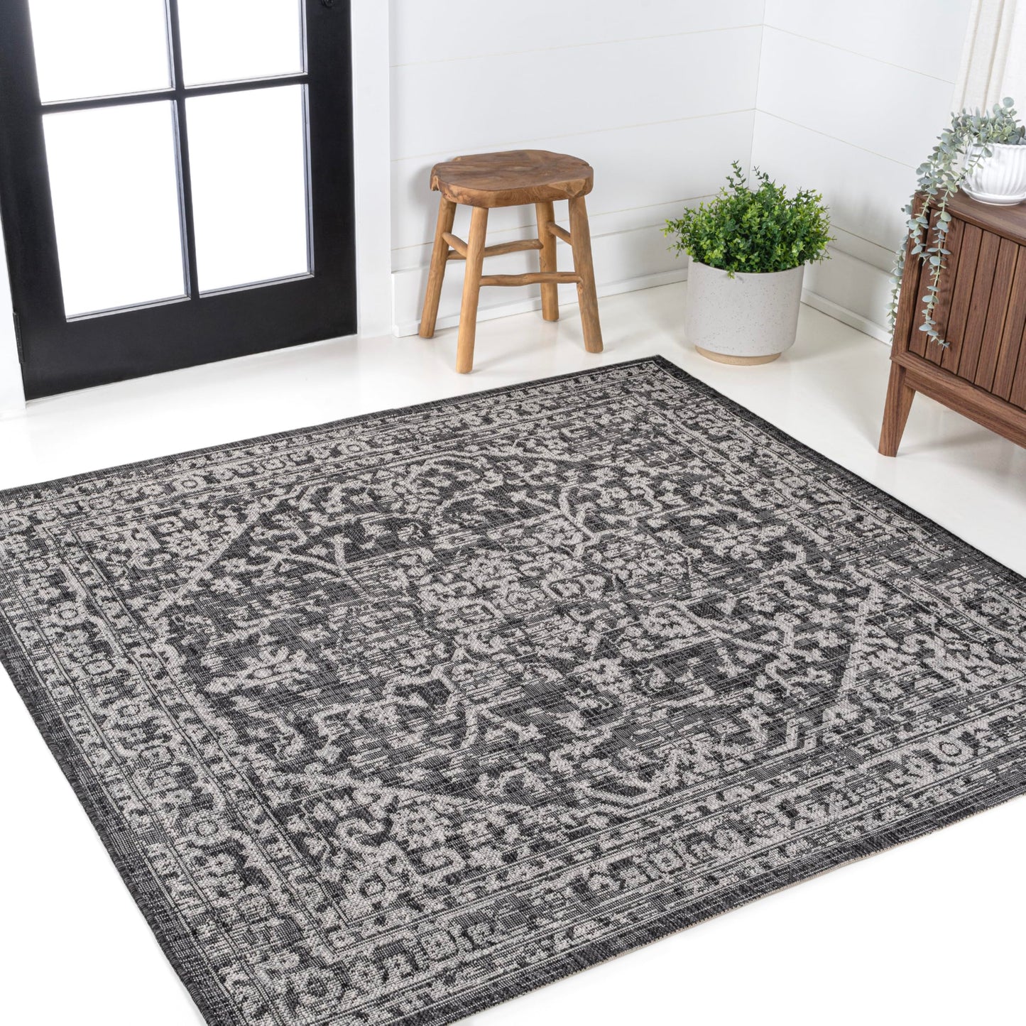 JONATHAN Y Boho Medallion Indoor Outdoor Square Area Rug 3X3 Black/Gray, Malta Textured Weave for Backyard, Patio, Porch, Easy-Cleaning, High Traffic, Pet-Friendly, Non-Shedding (SMB104C-3SQ)