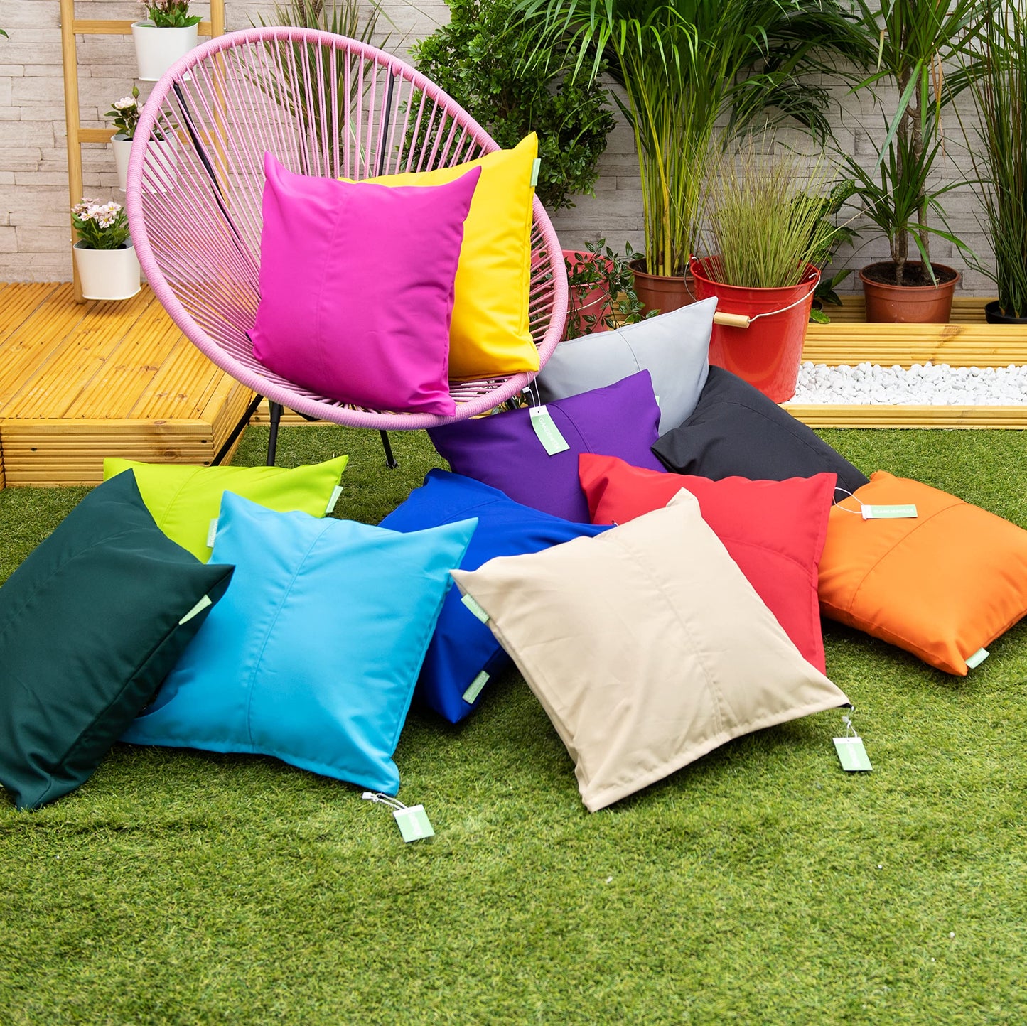 Gardenista Large Garden Scatter Cushion | Water Resistant Hollowfibre Filled Outdoor Seating Furniture Pillow | Great for Patio Rattan Chairs | Comfy & Lightweight (1, Green)