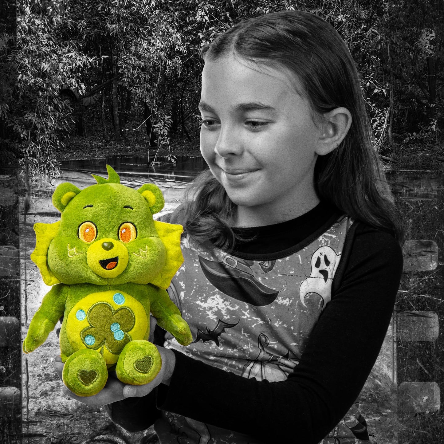 Care Bears Basic Fun, Good Luck as the Creature from the Black Lagoon, Universal Monsters 22cm Plush, Cuddly Toys for Children, Cute teddy bear, Suitable for Girls and Boys Ages 4+