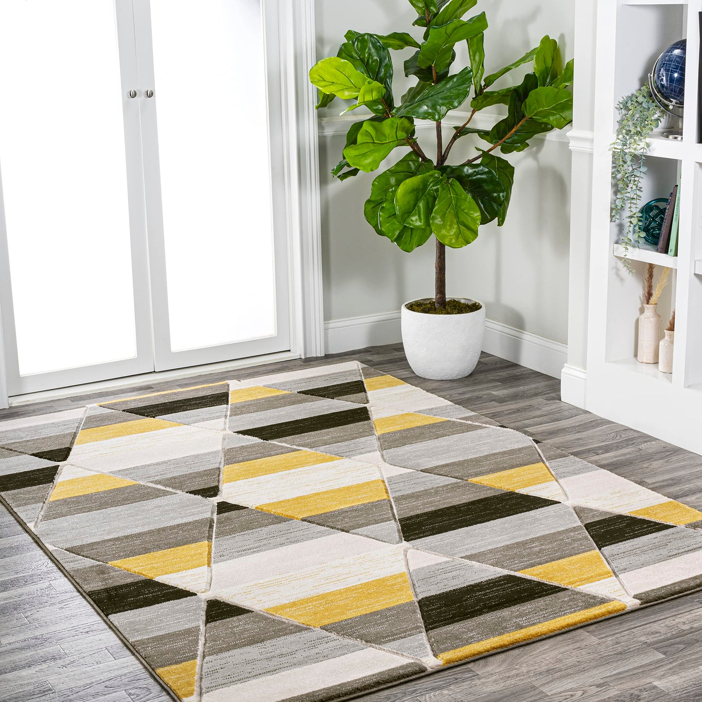 JONATHAN Y Retro Diamonds Yellow/Gray/Cream Indoor Area Rug 4X6 ft, Kehoe Geometric for Living Room, Bedroom, Kitchen, Office, Easy-Cleaning, High Traffic, Pet-Friendly, Non-Shedding UNQ101A-4