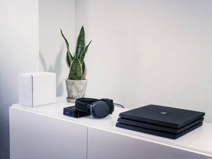 Arctis Pro Wireless Gaming Headset steelseries - Lossless High Fidelity Wireless + Bluetooth for PS4 and PC (Renewed)