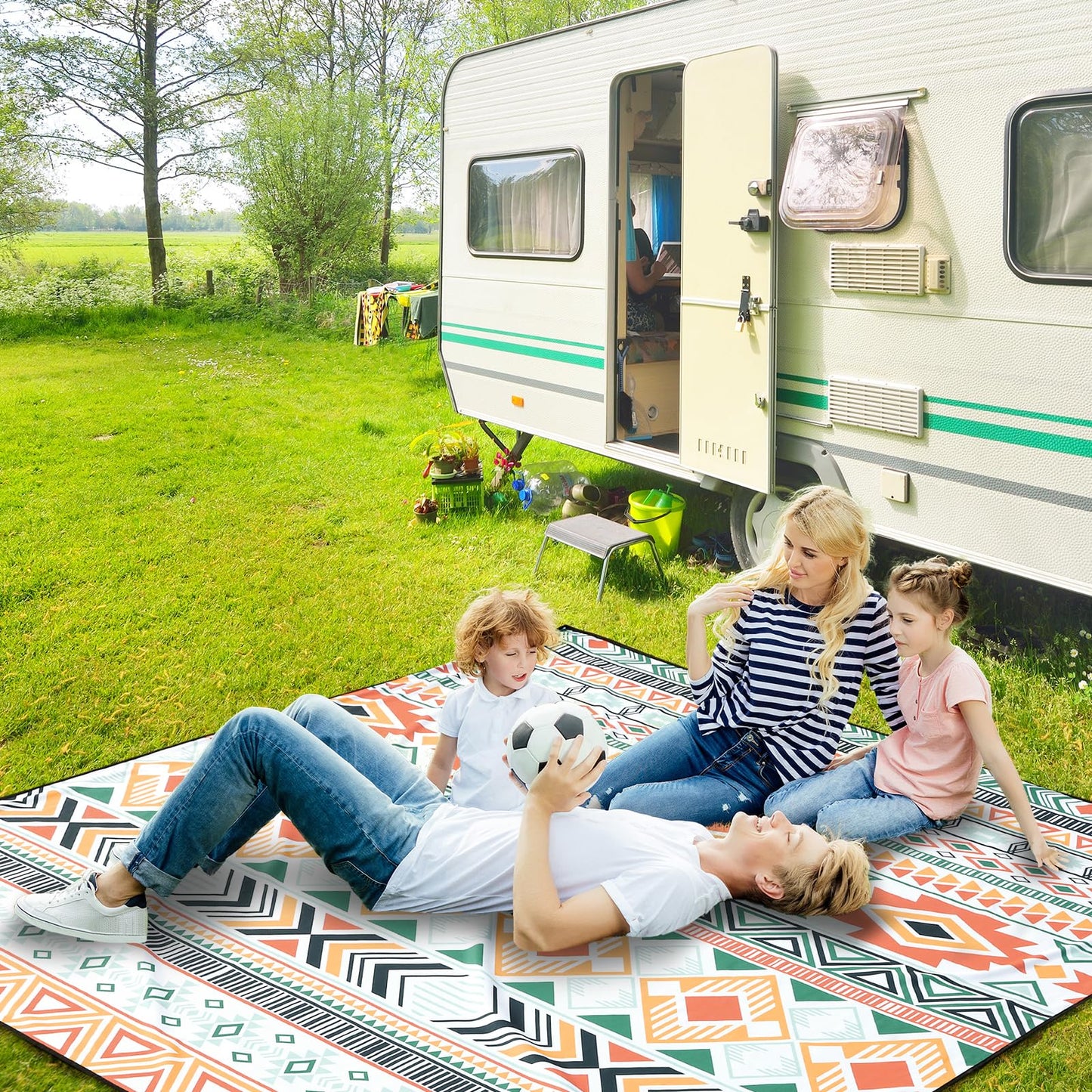 HIHOHO Beach Blanket, Sandproof Beach Mat, Waterproof Quick Drying Lightweight Outdoor Aztec Picnic Mat 79" X 83"/120"x108" for 2-8 Adults for Travel, Camping, Hiking