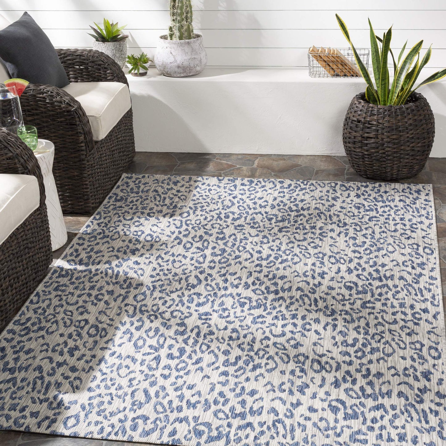 Livabliss Esperanza Leopard Outdoor Area Rug,5'3" x 7'7",Bright Blue/Ivory