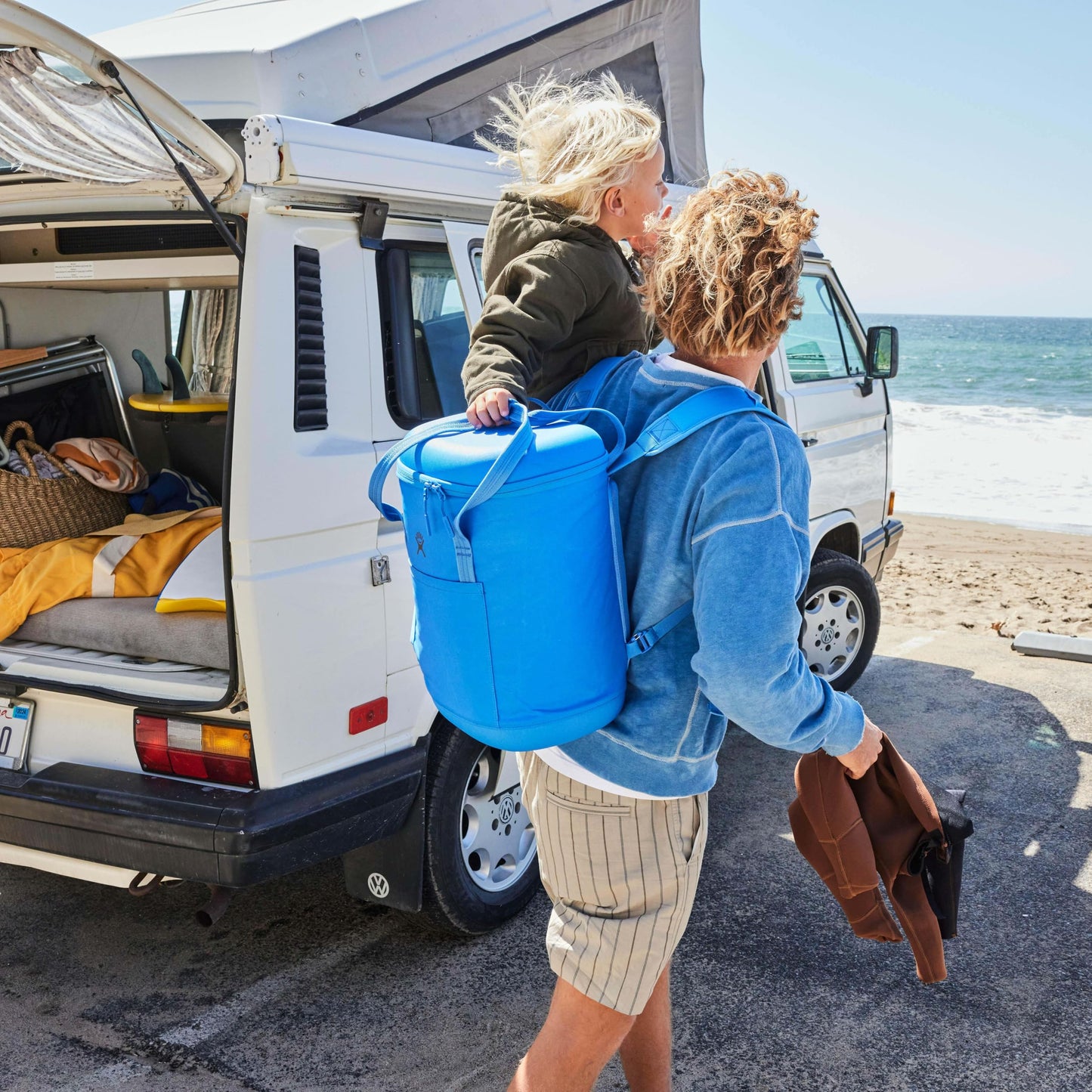 Hydro Flask Cooler Backpack for Beach, Beverages and Travel - Insulated Soft Lunch Bag - 20 L Capacity in Surf Blue
