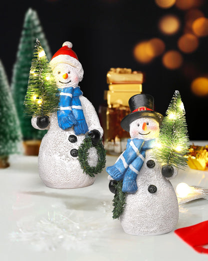 iStatue Resin Snowmen Figurines with Lighted Christmas Tree and Wreath 5'' - Set of 2 Battery Operated - Holiday Decorations Home Decor (Snowman)
