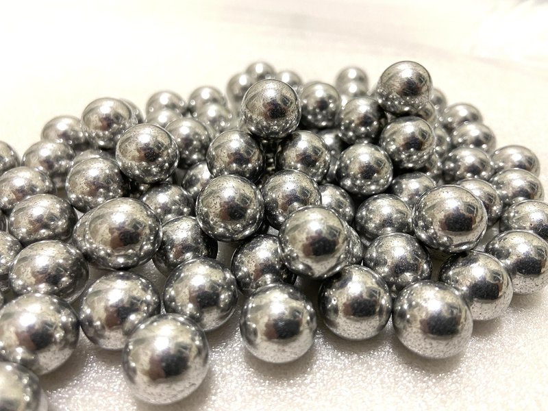Alien Play 100 Rounds 50 Cal. Solid Aluminum Balls for Self Defense, 2.8 Gram Reusable .50 Caliber Aluminum Paintballs Ammo Projectiles for Training Fit for t4e TR50/HDR 50 Target Shooting (Silver)