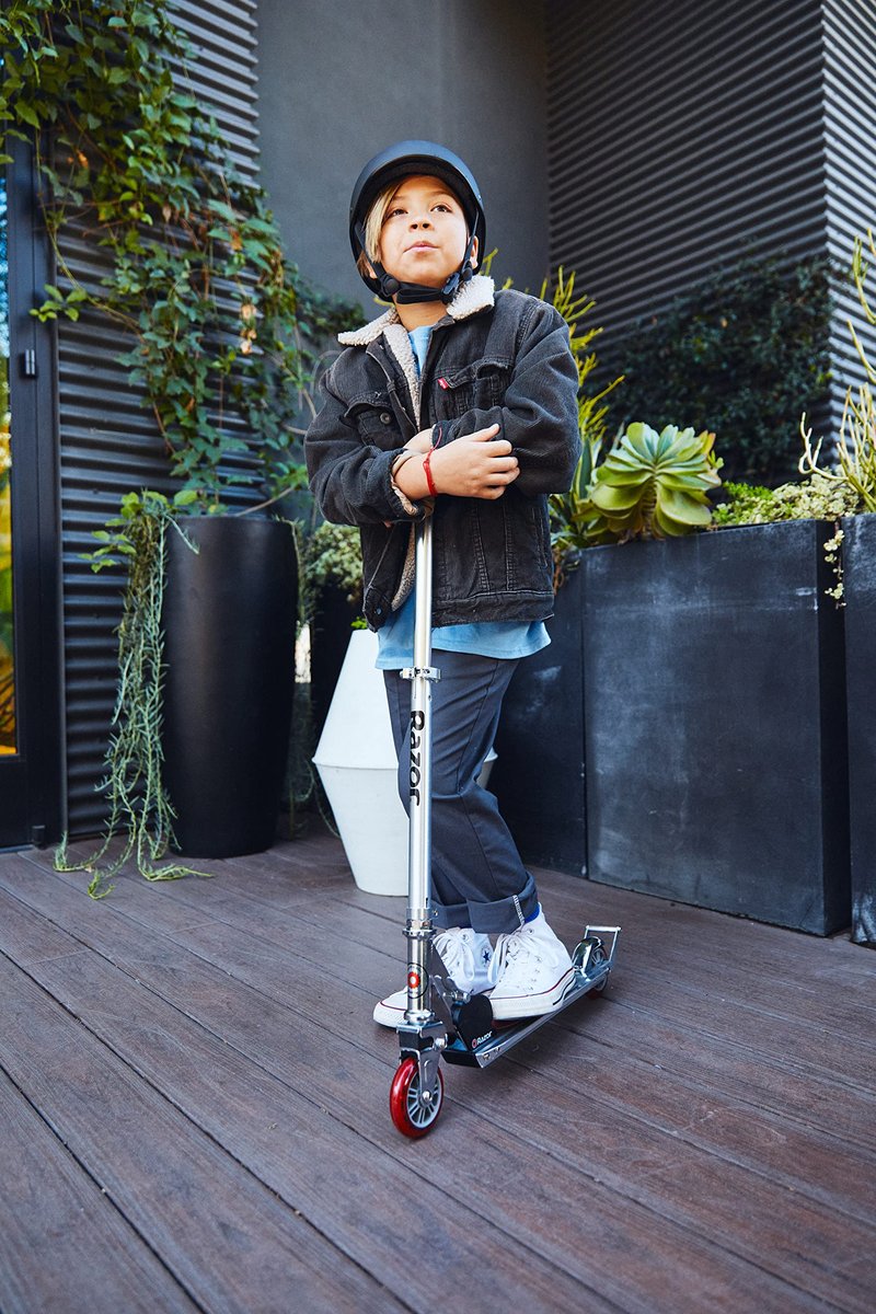 Razor A2 Kick Scooter for Kids Ages 5+ – Wheelie Bar, Foldable, Lightweight, Aluminum Frame, Front Vibration Reducing System, Adjustable Height Handlebars