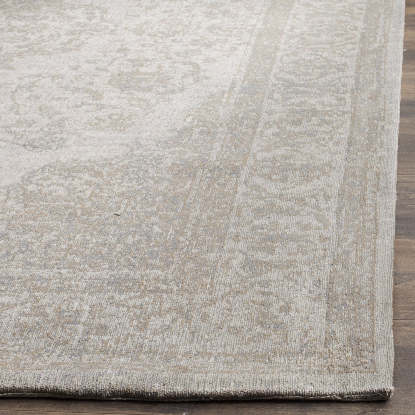 SAFAVIEH Classic Vintage Collection Area Rug - 8' x 10', Beige, Oriental Medallion Cotton Design, Easy Care, Ideal for High Traffic Areas in Living Room, Bedroom (CLV121A)