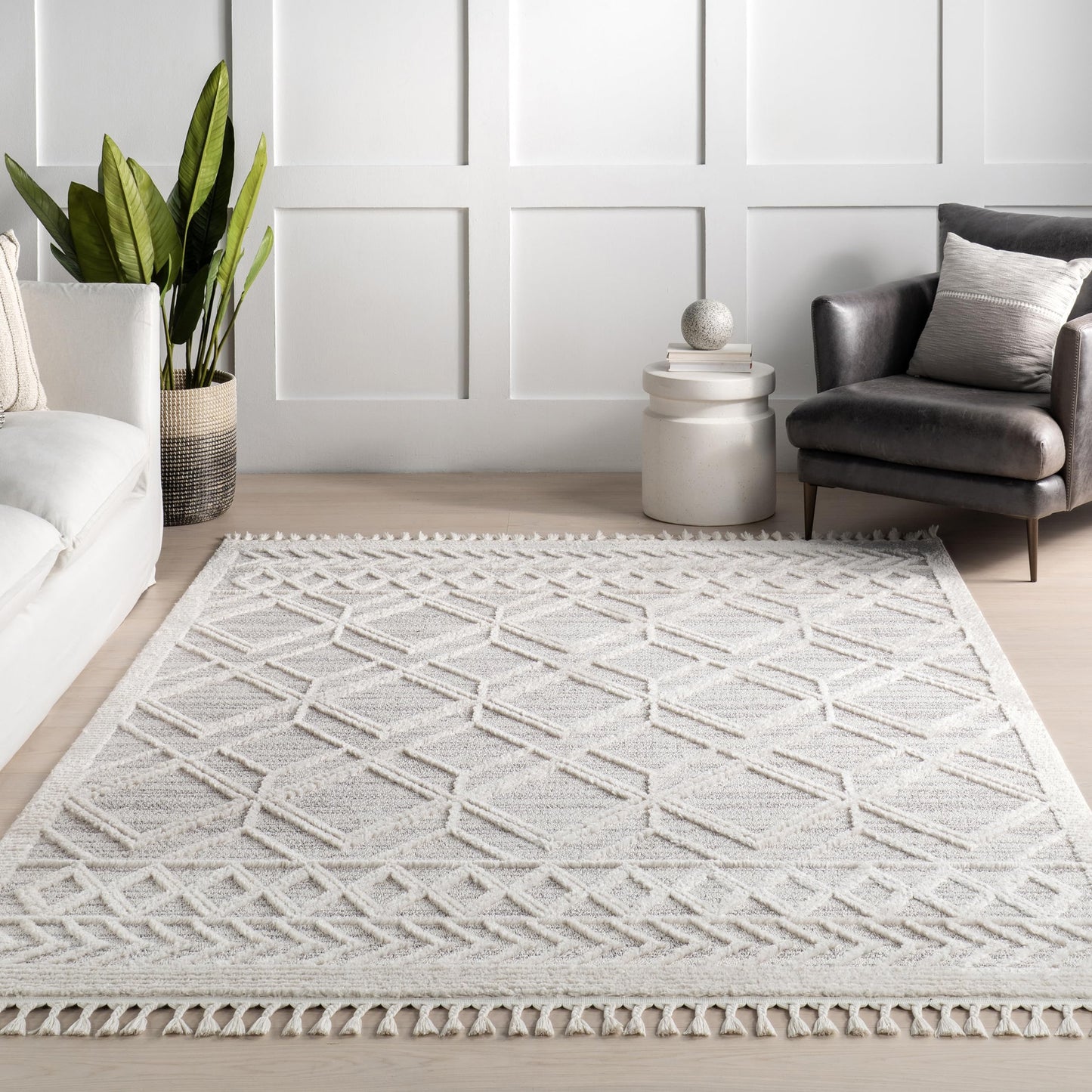 nuLOOM 2'6" x 10' Ansley Moroccan Tassel Area Rug, Light Grey, High-Low Textured Bohemian Design, Plush High Pile, Stain Resistant, For Bedroom, Living Room, Hallway, Entryway