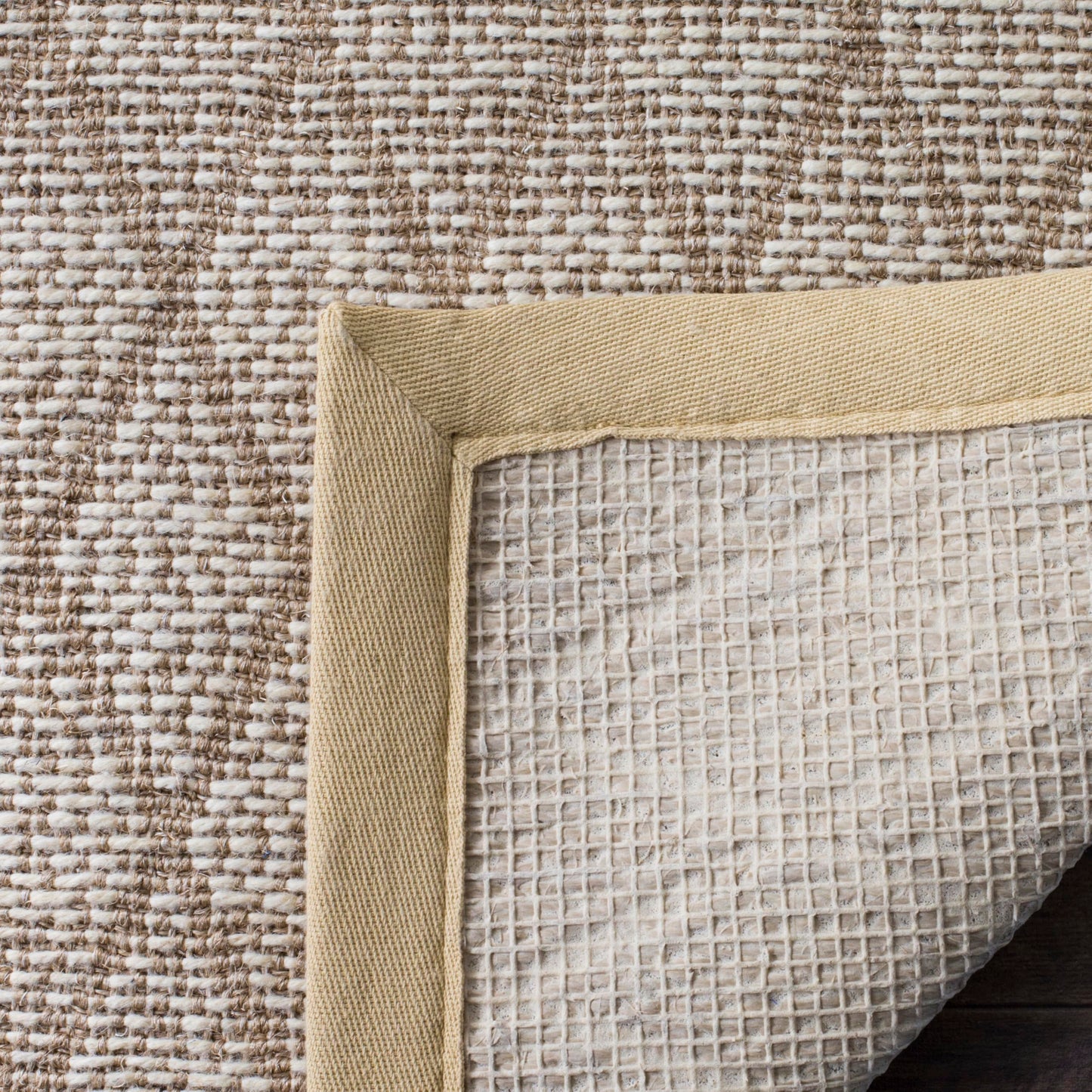SAFAVIEH Natural Fiber Collection Accent Rug - 4' x 6', Natural, Handmade Jute, Ideal for High Traffic Areas in Entryway, Living Room, Bedroom (NF460A)