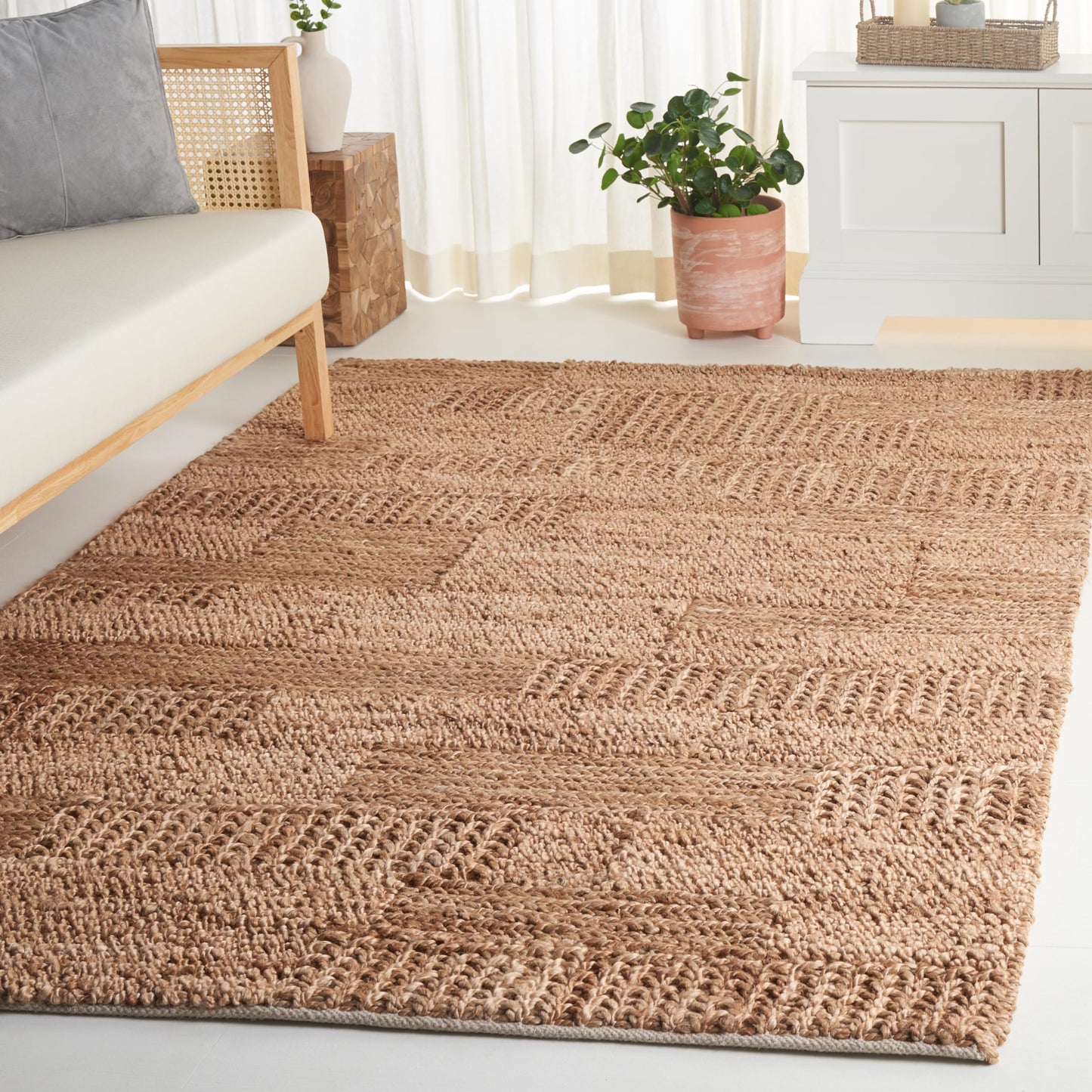 SAFAVIEH Natural Fiber Collection Area Rug - 3' x 5', Natural, Rustic Farmhouse Style, Handmade Hemp, Ideal for The Living Room, Bedroom, Dining Room (NF555A-3)