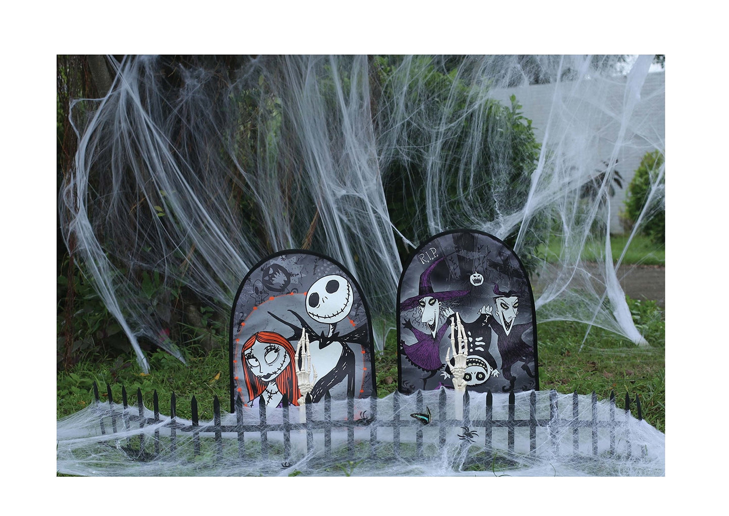 Disney The Nightmare Before Christmas Graveyard Scene Kit