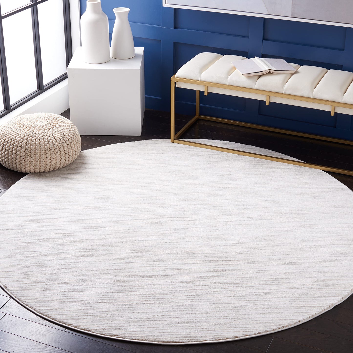 SAFAVIEH Vision Collection Round Rug - 10' Round, Ivory, Modern Ombre Design, Non-Shedding & Easy to Clean, Ideal for Living Room, Bedroom, Dining Space (VSN606J)