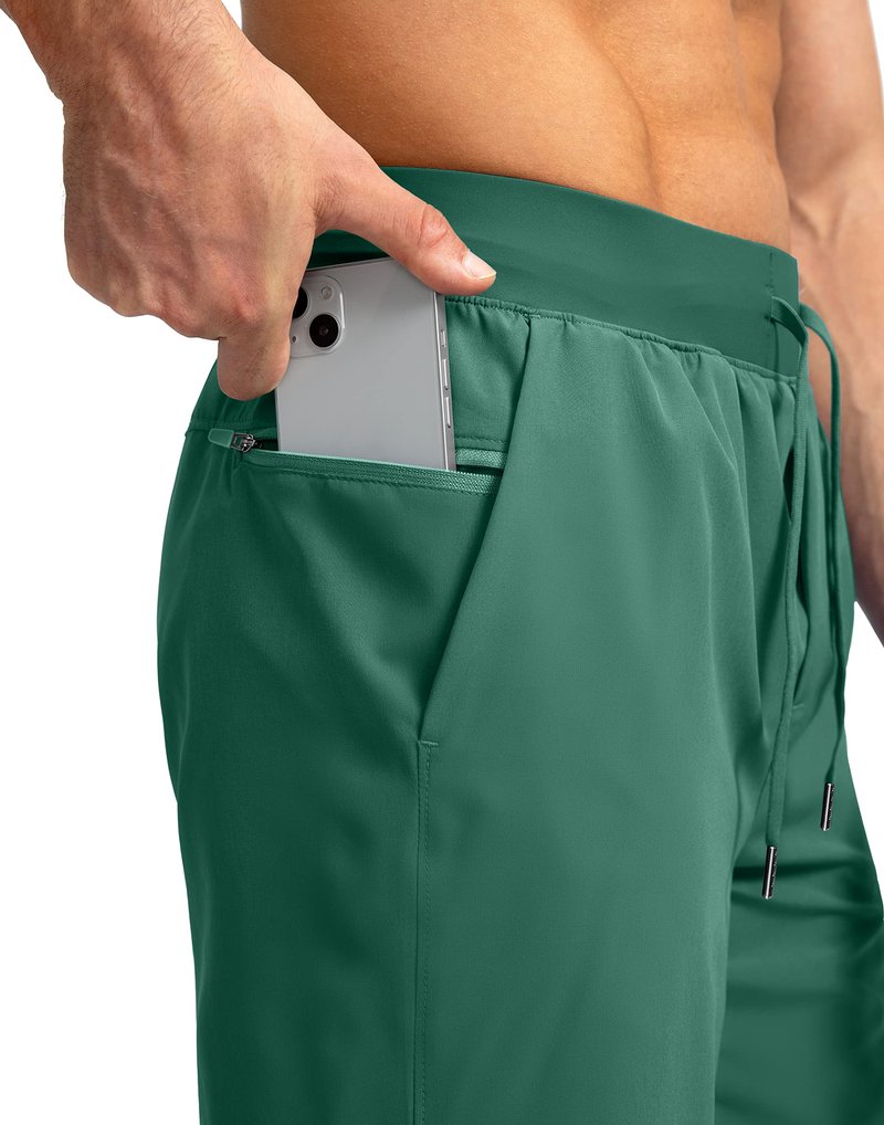 Soothfeel Men's Running Shorts with Zipper Pockets 7 Inch Lightweight Quick Dry Gym Athletic Workout Shorts for Men (Green, L)