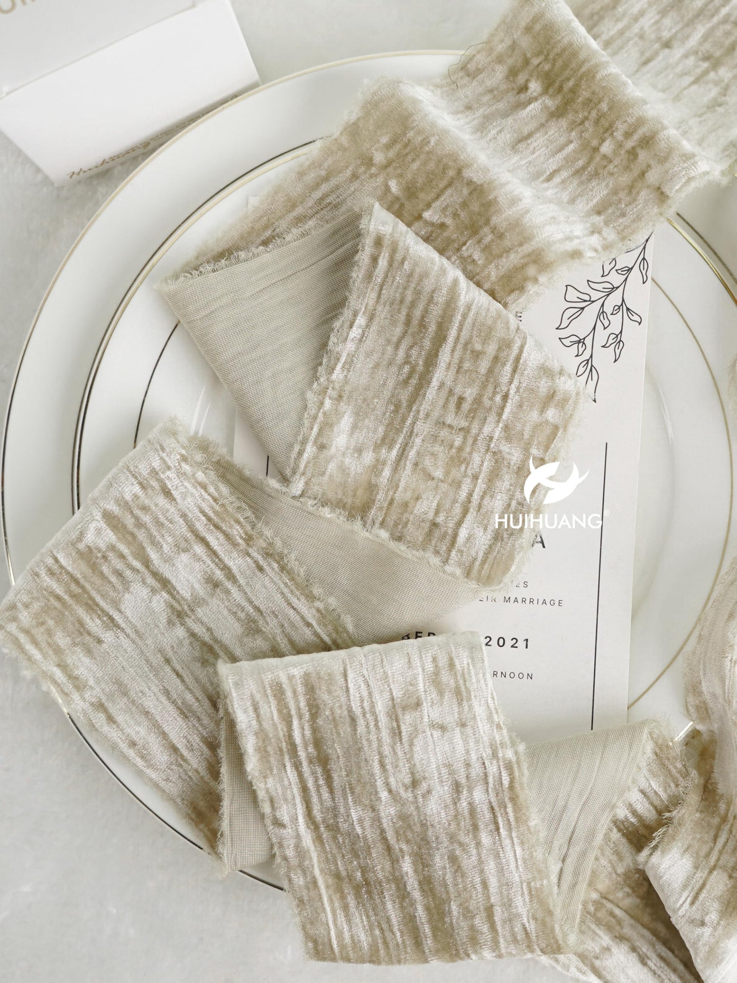 HUIHUANG Taupe Velvet Crinkled Frayed Ribbon - 3 Inch Wide Champagne Fringe for Wreaths, Christmas Tree, Flower Bouquet, Gift Wrapping, Wedding & Bridal Shower Decor