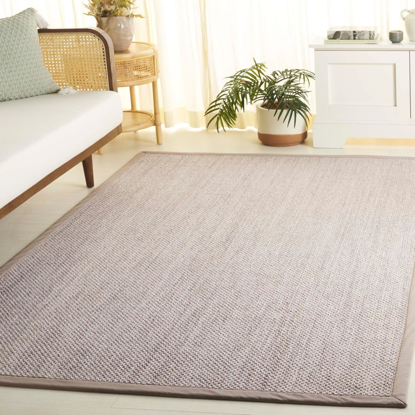 SAFAVIEH Area Rug 5x8 - Natural Fiber Collection - Marble & Beige, Sisal, Ideal for Living Room, Bedroom, Dining Space (NF136B)