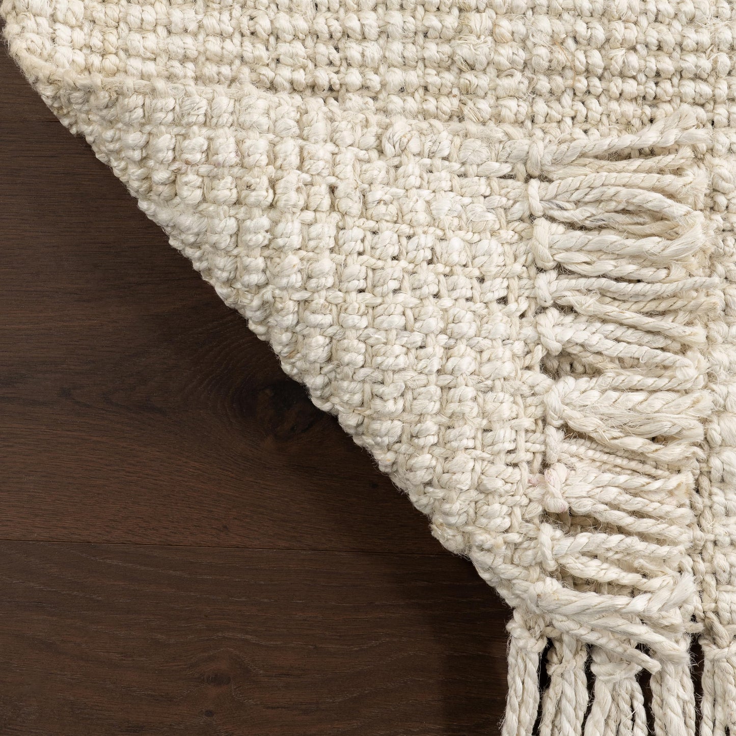 nuLOOM 5x8 Daniela Jute Tassel Hand Woven Area Rug, Off White, Solid Chunky Farmhouse Design, Natural Fiber, For Bedroom, Dining Room, Living Room, Hallway, Office, Entryway
