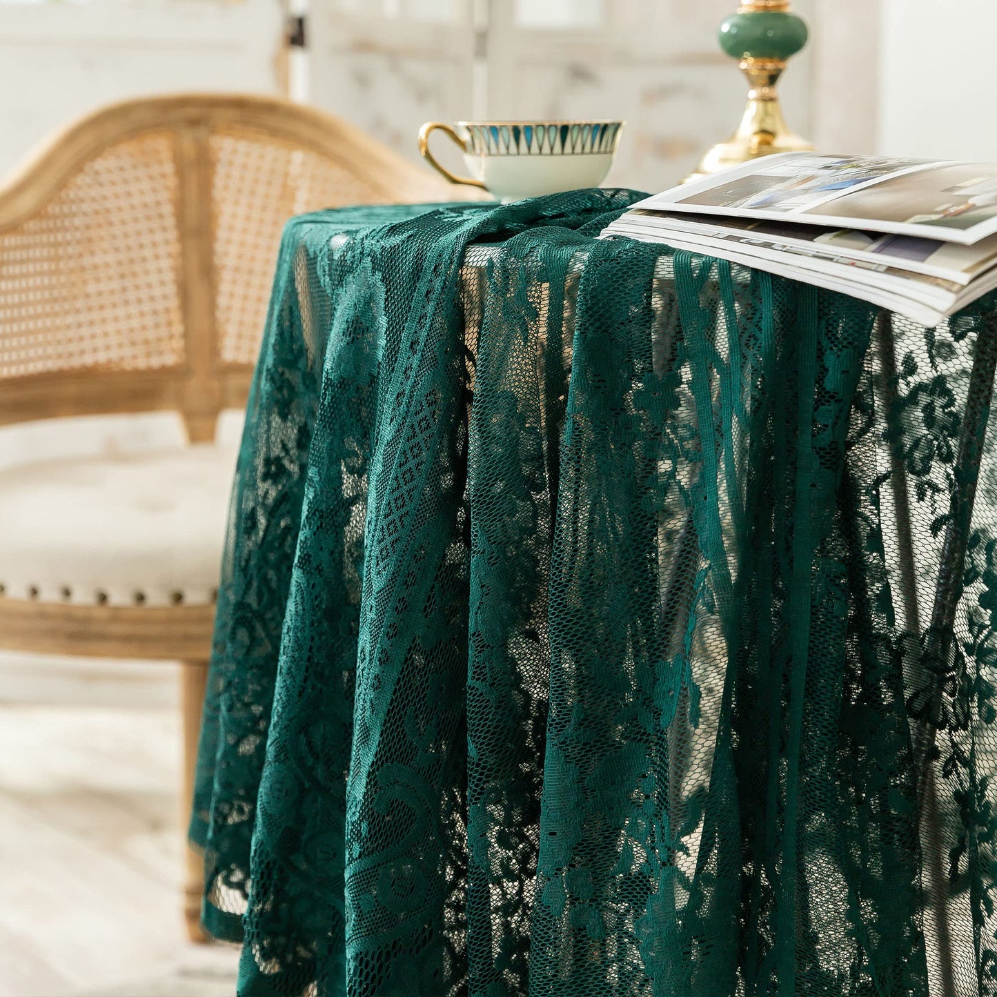 Green Lace Tablecloth Embroidered Elegant Floral Patterns Table Cloth Round Overlay Table Cover for Wedding Party Holiday Long Dinner Home Decor(Round-60, Green)