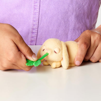Little Live Pets - Mama Surprise Minis, Feed and nurture a Lil' Bunny Inside their Hutch so she can be a Mama, She has 2, 3, or 4 Babies with Surprise Accessories to Dress Up the Babies,