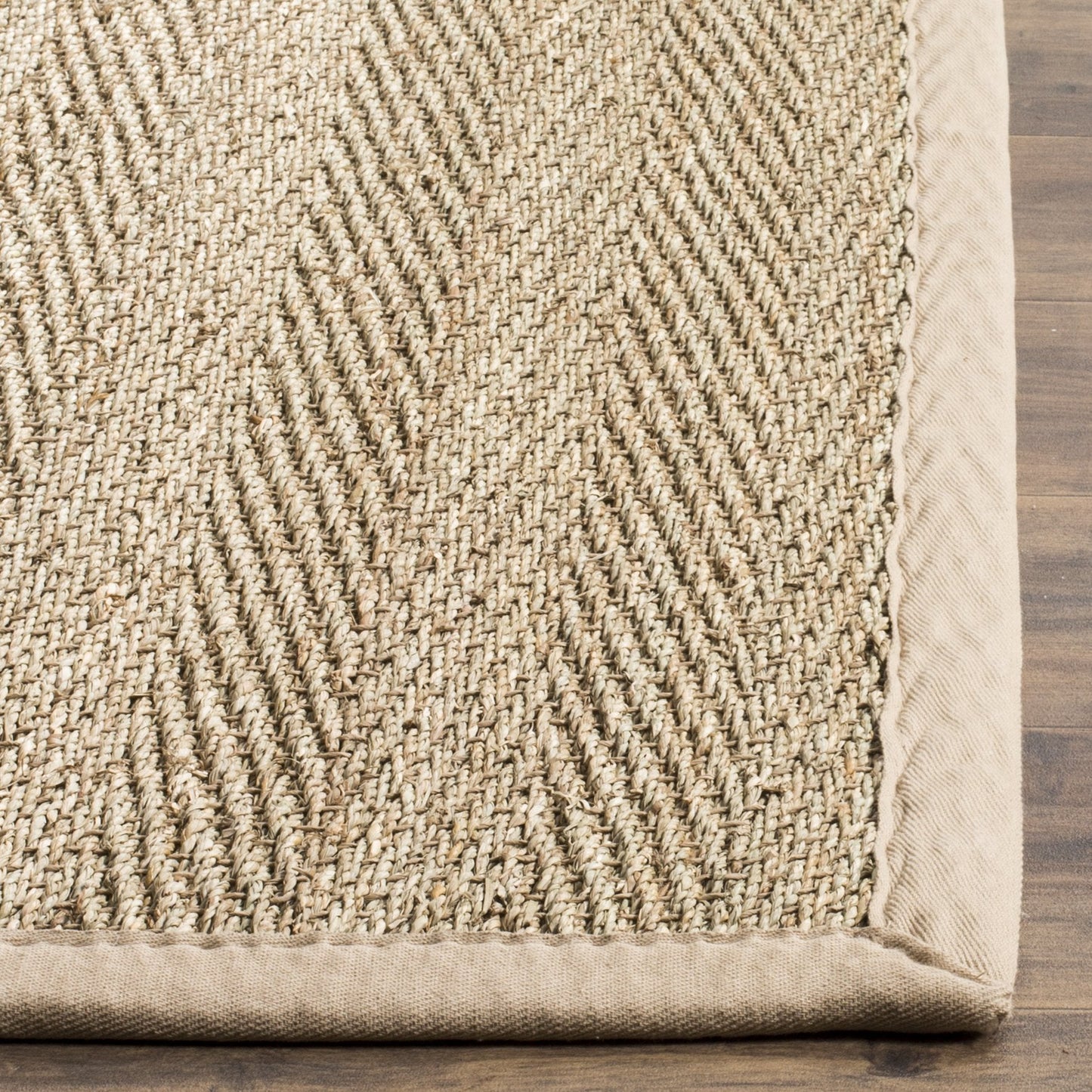 SAFAVIEH Area Rug 5x8 - Natural Fiber Collection - Natural & Beige, Seagrass, Herringbone Pattern with Border (NF115A)