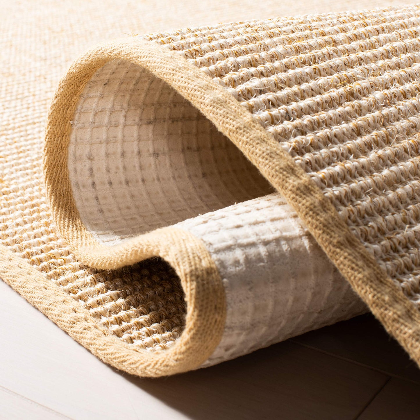 Martha Stewart x SAFAVIEH Area Rug Collection - 6' x 9', Beige & Ivory, Sisal & Jute, Farmhouse Style, Ideal for Living Room, Bedroom, Office, Dining Space (MSR9501C)