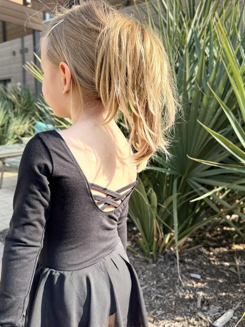 Arshiner Kids Girls Classic Long Sleeve Leotard Dance Ballet Dress, Black, 140(Age for 6-7Y)