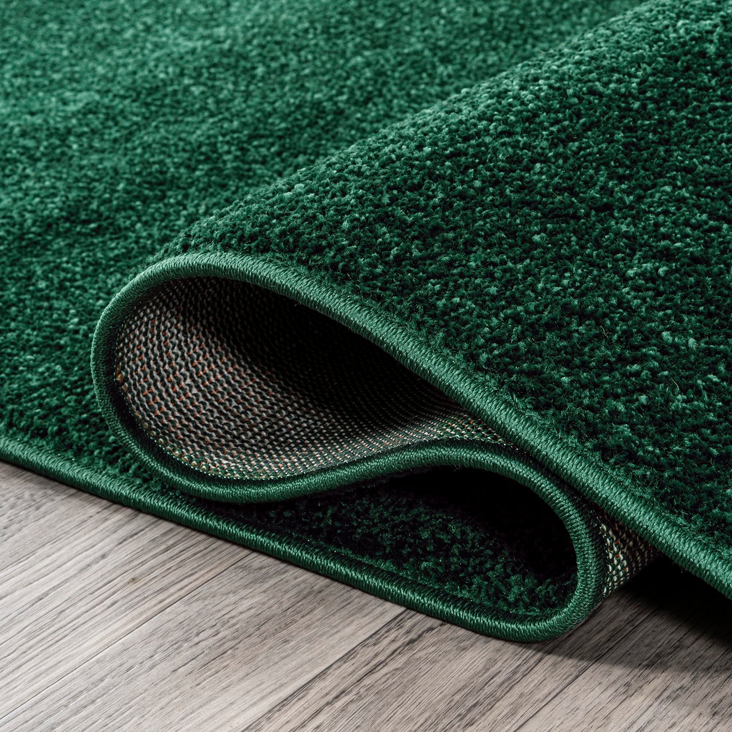 JONATHAN Y Haze Solid Low-Pile Emerald 5x8 Oval Indoor Area Rug, Coastal,Bohemian,Minimalist,Classic, Easy-Cleaning for Living Room,Bedroom,Kitchen,Pet Friendly,Non-Shedding (SEU100L-5OV)