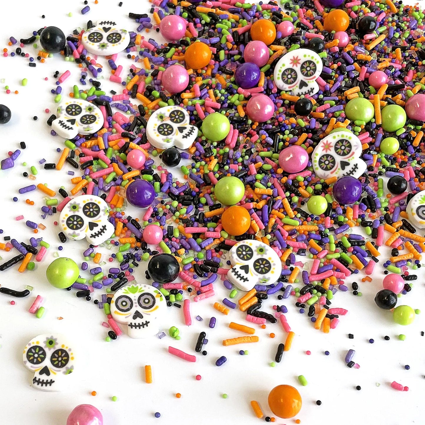 Sprinkle Pop Dia De Los Muertos Sprinkle Mix| Black Pink Purple Lime Orange Sprinkles| Halloween Sprinkles with ~6 Day of the Dead Sugar Skulls Made in USA for Decorating Cake Cookies Cupcakes, 2oz