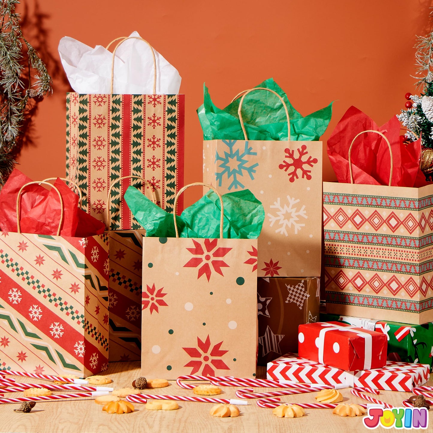 JOYIN 48 PCS Christmas Kraft Gift Bags 7" x 9" x 3.5" for Gifts Party Supplies Decor, Xmas Goody Treat Candy Bags for Holiday Wedding Gift Decor Classrooms and Party Favors Presents Wrapping