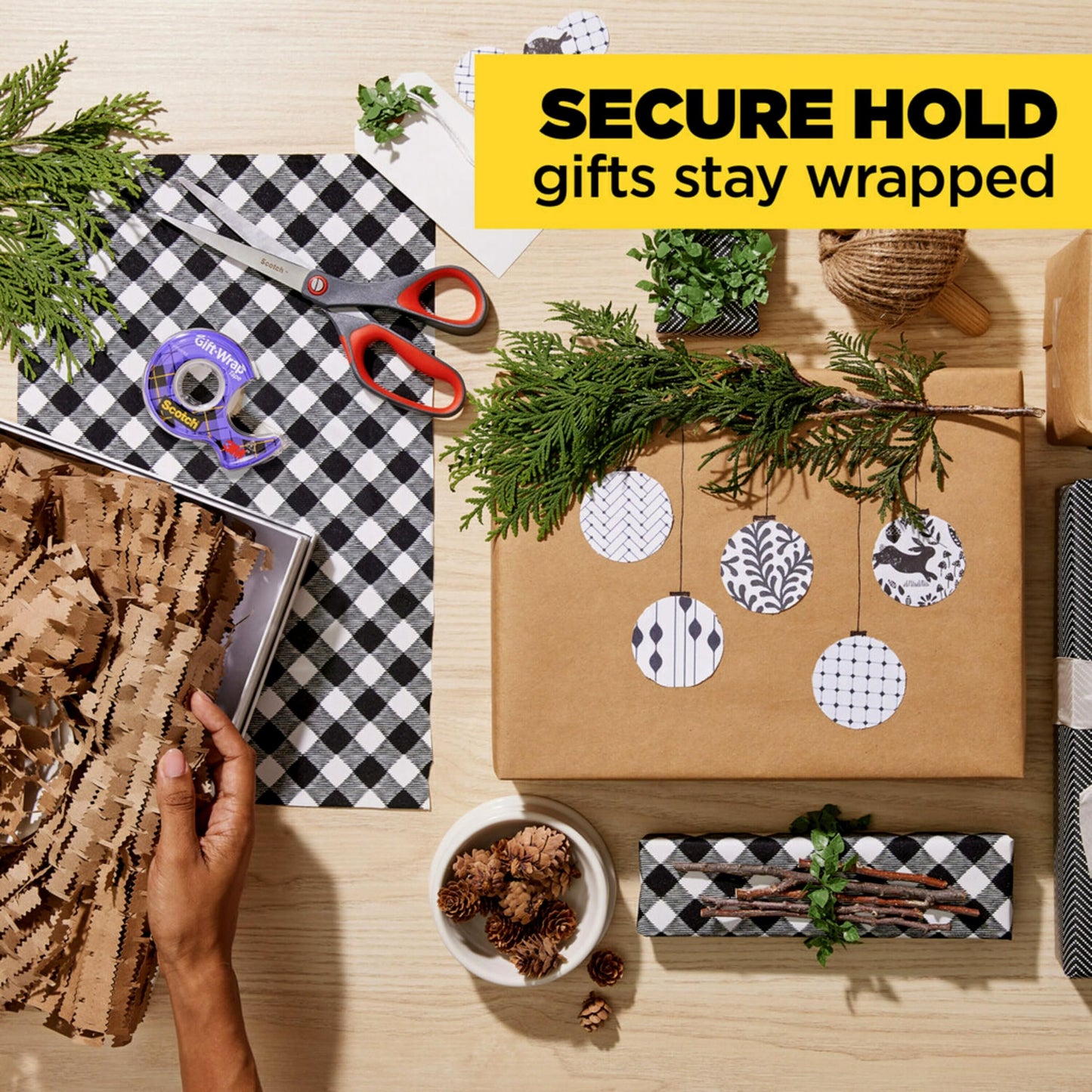 Scotch Gift Wrap Tape, Invisible, 3/4 in. x 600 in., 2 Tape Rolls with Dispensers