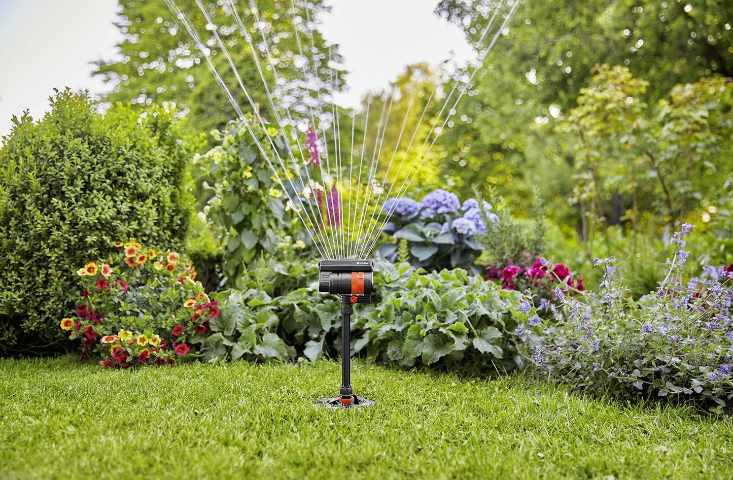 Gardena Pipeline sprinkler system rectangular sprinkler: For watering areas of up to 216 m², reach of up to 18 m, spray spread of up to 12 m, Original System fitting (08251-20)