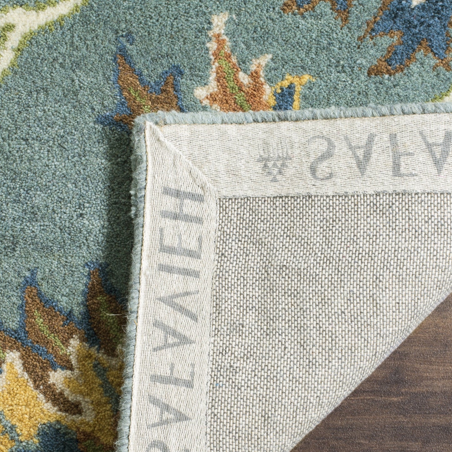 SAFAVIEH Area Rug 8x10 - Heritage Collection - Large - Light Blue, Handmade Wool, Traditional Oriental Design, Ideal for Living Room, Bedroom, Office, Dining Space (HG651A)