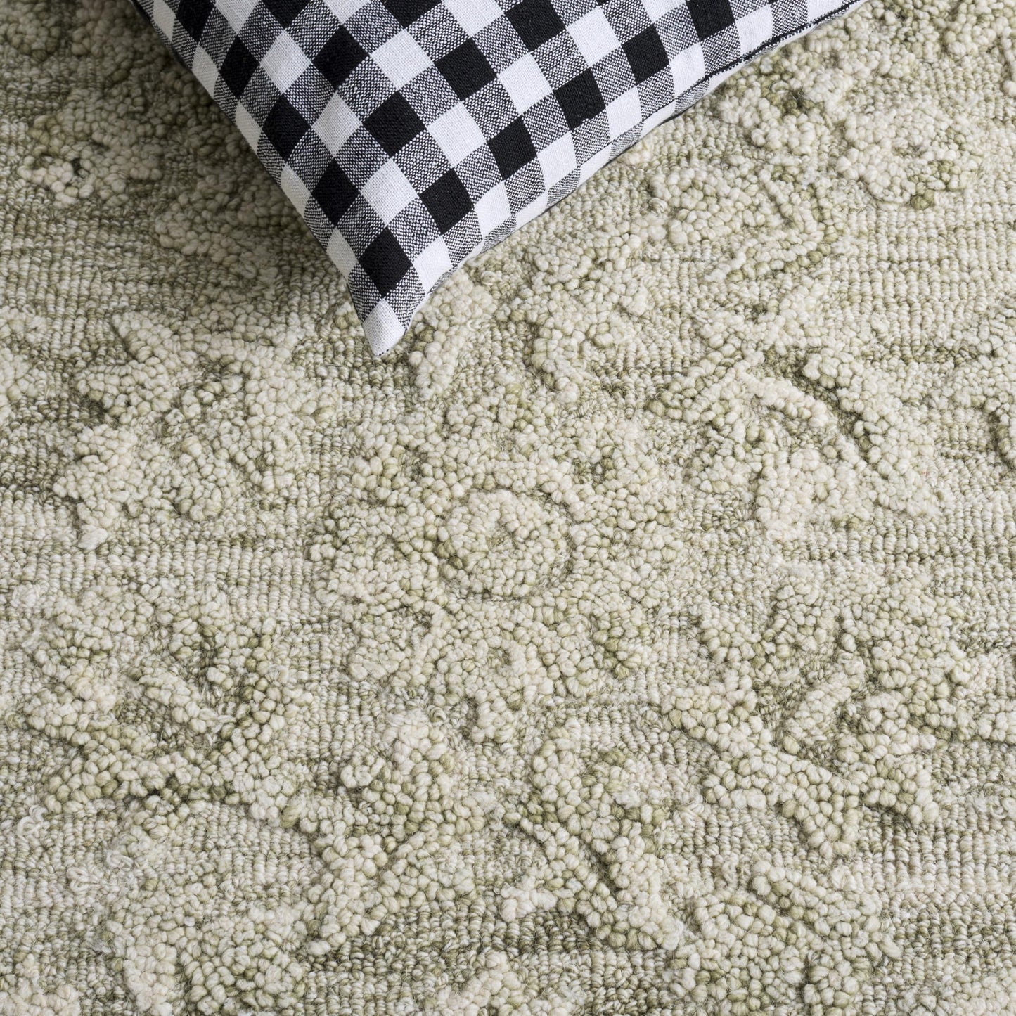 SAFAVIEH Area Rug 8x10 - Blossom Collection - Large - Sage & Ivory, Handmade Wool, Ideal for Living Room, Bedroom, Dining Space (BLM411W)