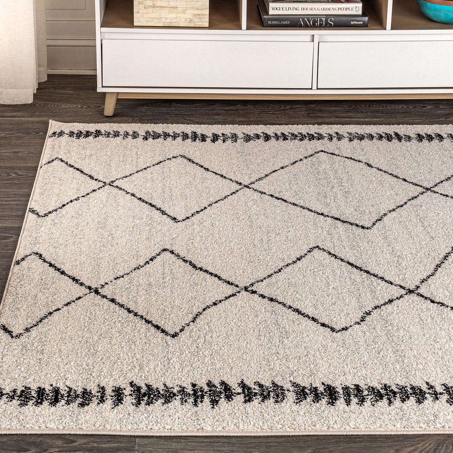 JONATHAN Y Zaina Moroccan Beni Souk Cream/Black Indoor Area Rug, 8x10, Contemporary, Modern, Easy-Cleaning for Living Room, Bedroom, Kitchen, Pet Friendly, Non-Shedding (MOH203A-8)