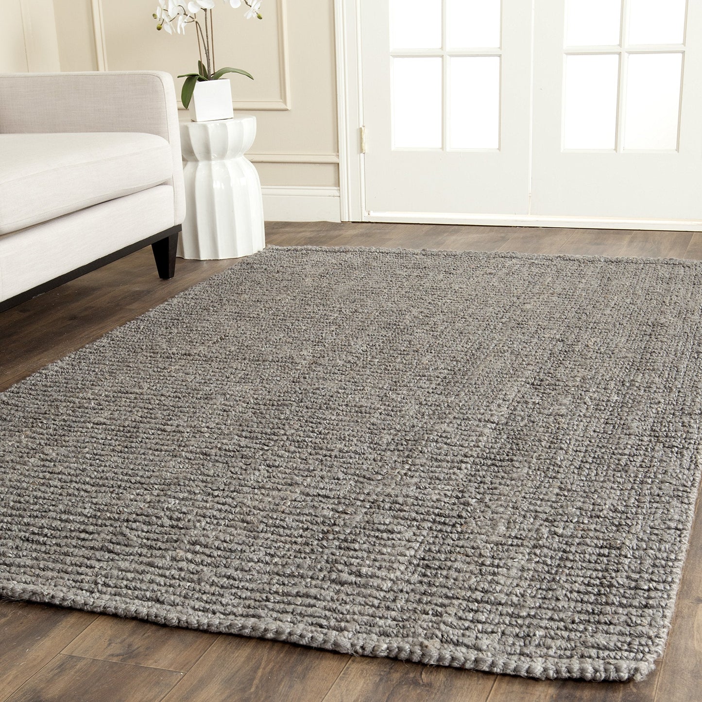 SAFAVIEH Area Rug 5x8 - Natural Fiber Collection - Light Grey, Handmade Jute, Farmhouse Style, Chunky Textured Thick Pile (NF447G)
