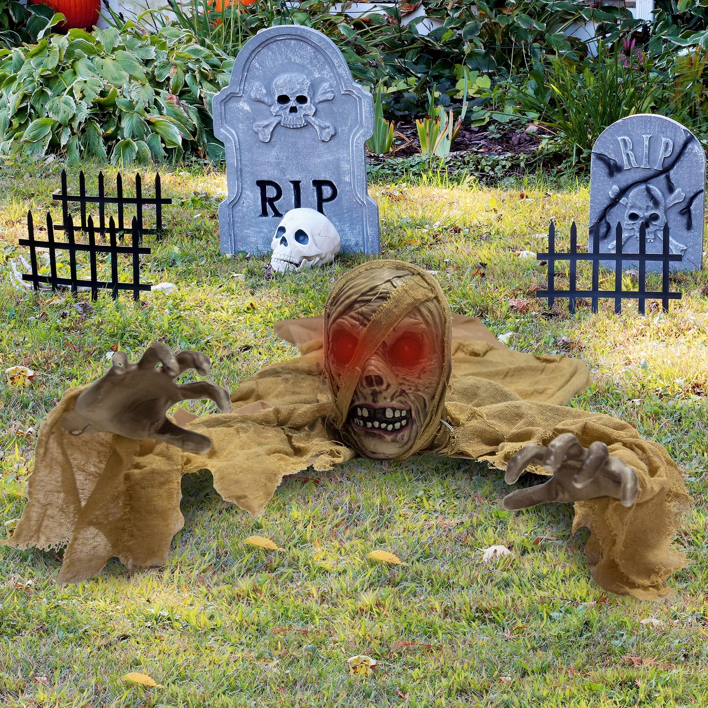 JOYIN Halloween Zombie Groundbreaker Outdoor Decoration, Zombie Groundbreaker with Light-up Eyes and Creepy Sound (Sound Activation) for Halloween Outside, Lawn, Graveyard Decor, Haunted House Props