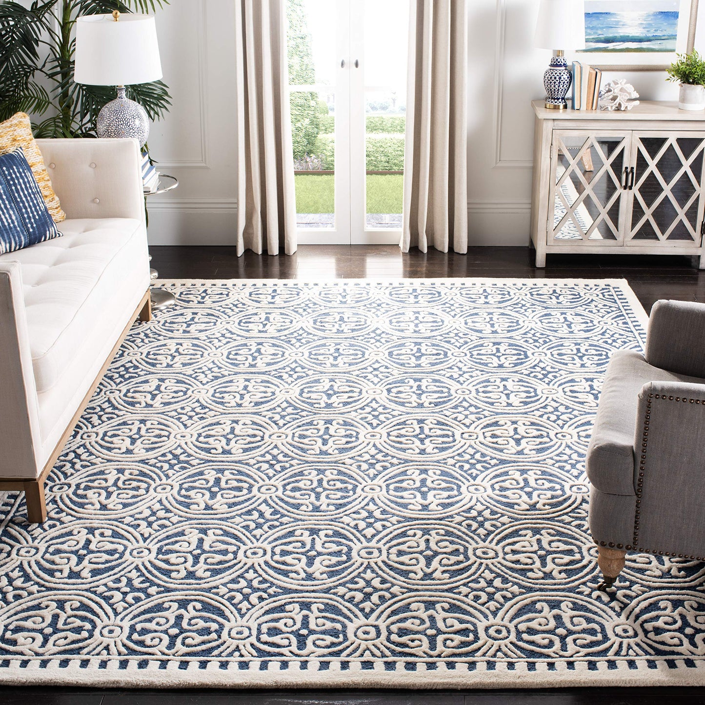 SAFAVIEH Cambridge Collection 3' x 5' Navy Blue/Ivory CAM123G Handmade Moroccan Premium Wool Area Rug
