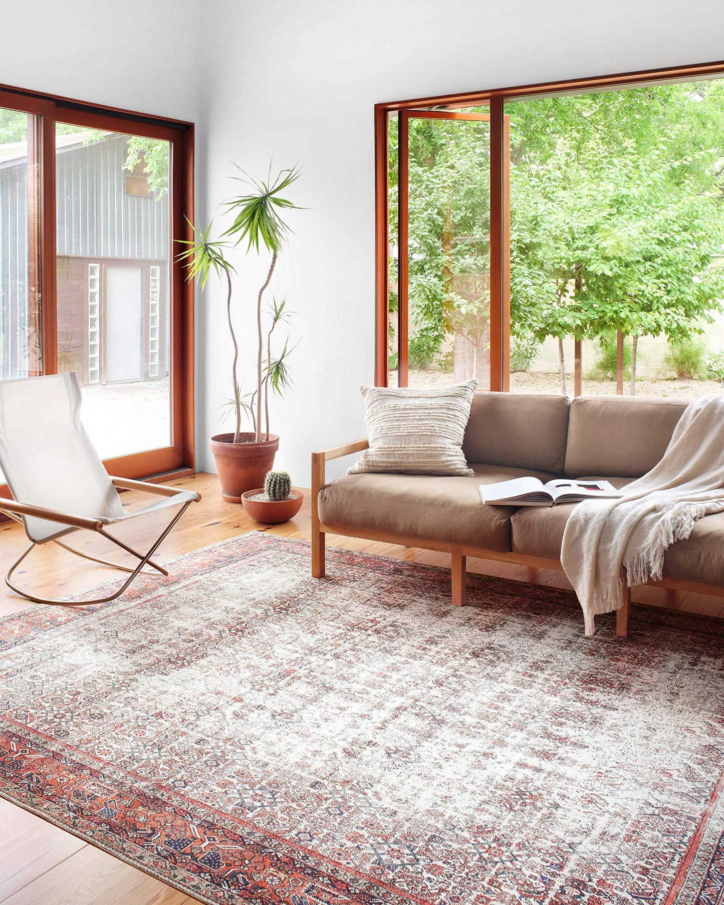 Loloi Layla Collection LAY-12 Ivory/Brick 7'-6" x 9'-6" .13" Thick Area Rug, Soft, Durable, Vintage Inspired, Distressed, Low Pile, Non-Shedding, Easy Clean, Printed, Living Room Rug