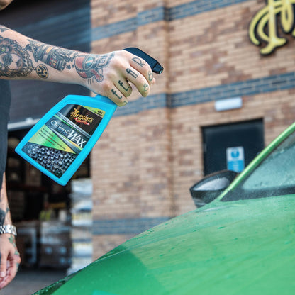 Meguiar's Deluxe Car Care Kit V2 - Complete Cleaning Kit with Storage Bag - Wash, Wax, Window & Wheel Detailing - DELKITV2