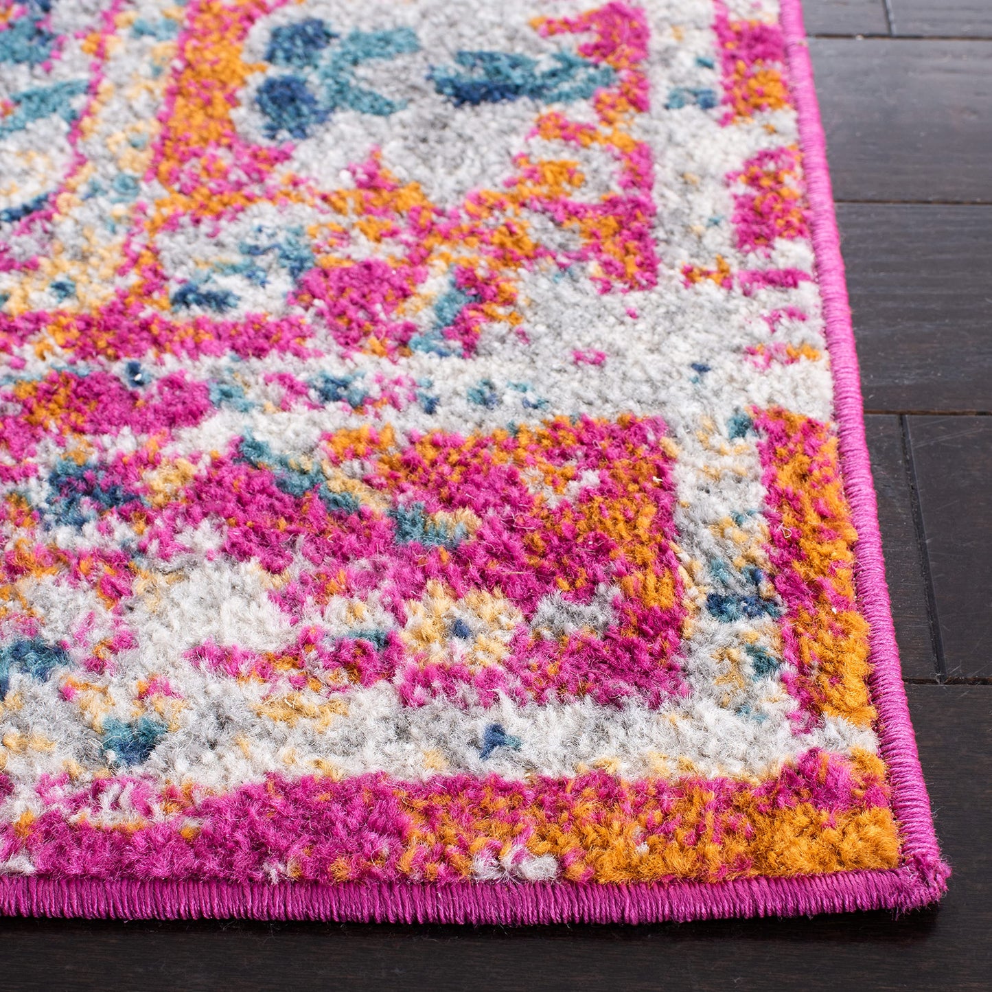 SAFAVIEH Madison Collection Area Rug - 6' x 9', Fuchsia & Gold, Boho Chic Medallion Design, Non-Shedding & Easy Care, Ideal for High Traffic Areas in Living Room, Bedroom (MAD154R)