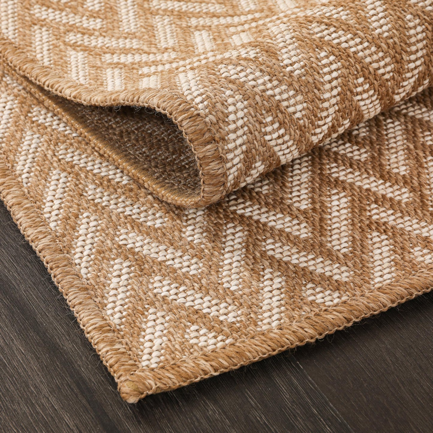 Fame Rugs Natural Indoor Outdoor Entryway Mat - Jute Look Modern Chevron Herringbone Pattern Flatweave - for Entrance, Bathroom, Farmhouse Boho Neutral Doormat Decor (2'x3' Tan/White)