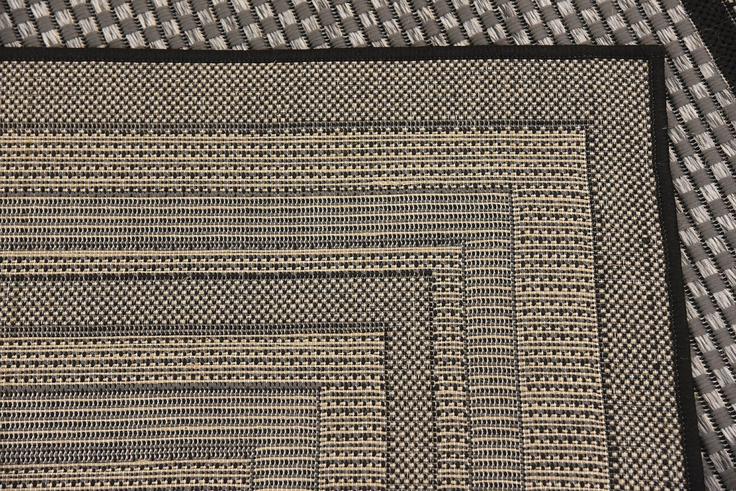 Unique Loom Outdoor Border Collection Area Rug - Multi Border (6' Square, Gray/ Black)