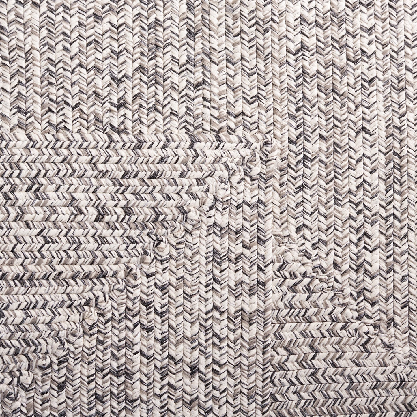 SAFAVIEH Washable Rug Outdoor Braided Collection - 5' x 8', Grey & Ivory, Handmade & Reversible, Non-Shedding & Easy to Clean, Ideal for Patio, Backyard, Mudroom (BRA201F)
