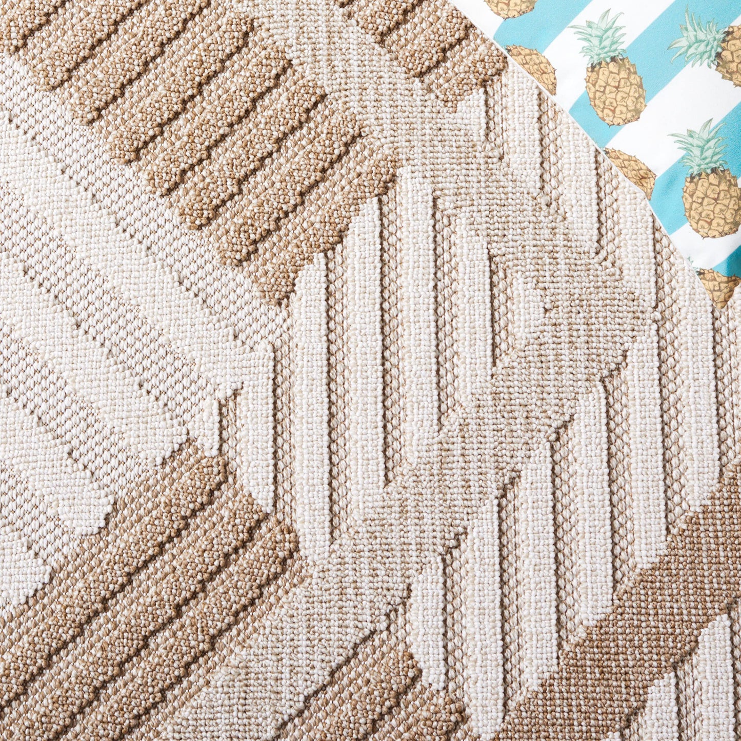 SAFAVIEH Washable Rug Outdoor Global Collection - 3' x 5', Beige & Light Beige, Non-Shedding & Easy to Clean, Ideal for Patio, Backyard, Mudroom (GLB220B)