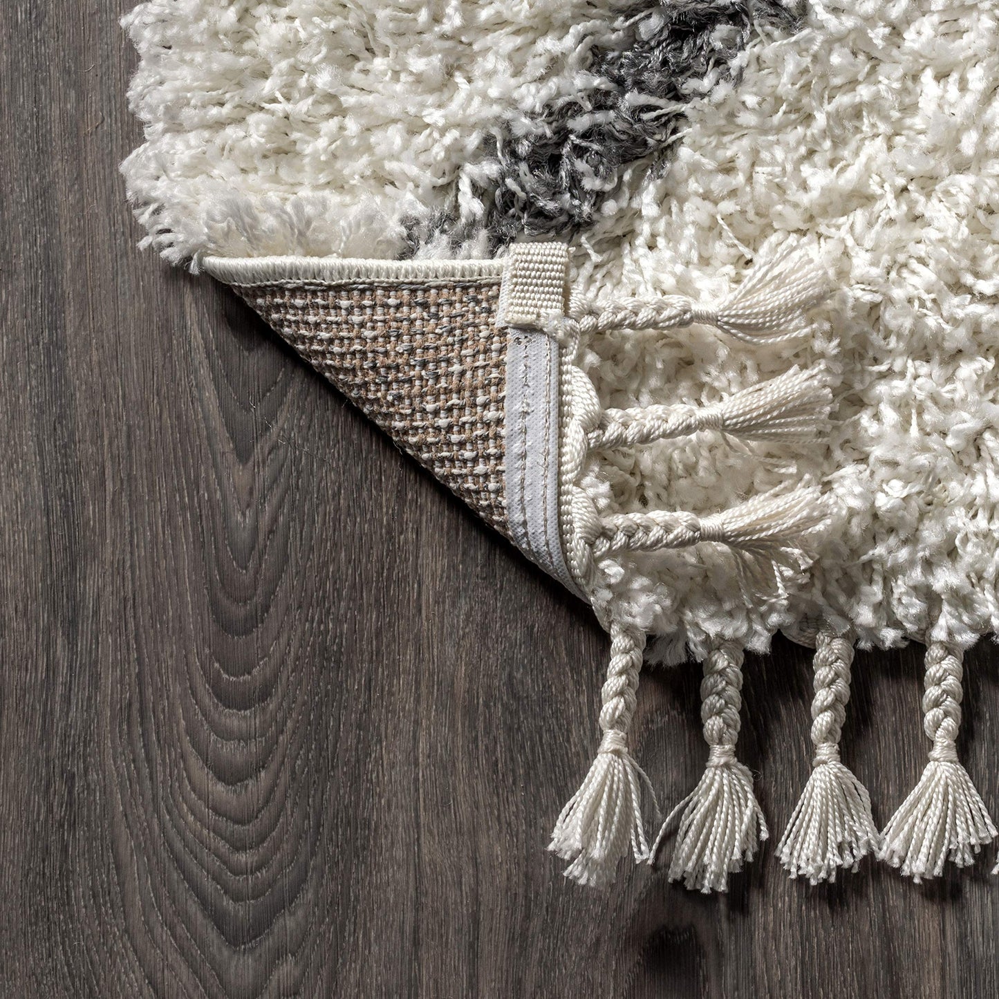 JONATHAN Y Mercer Shag Plush Tassel Diamond Cream/Gray Indoor Area Rug, 3x5, Moroccan, Bohemian, Geometric, Easy-Cleaning for Living Room, Bedroom, Kitchen, Non-Shedding (MCR105B-3)