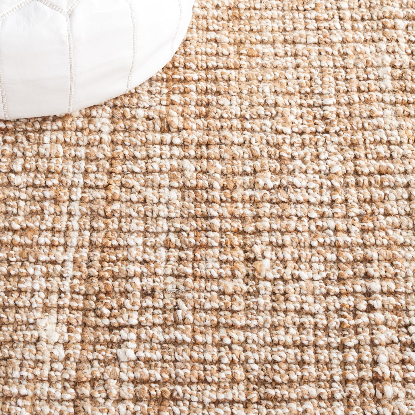 SAFAVIEH Natural Fiber Collection Area Rug - 2' x 4', Natural & Ivory, Handmade Jute, Farmhouse Style, Chunky Textured Thick Pile (NF447N)