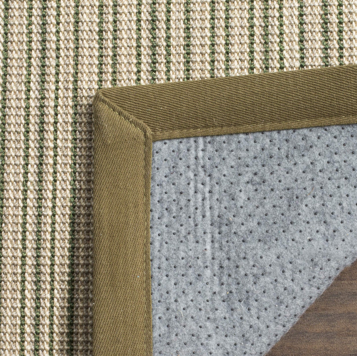 SAFAVIEH Natural Fiber Collection Accent Rug - 3' x 5', Green & Green, Border Stripe Sisal Design, Easy Care, Ideal for High Traffic Areas in Entryway, Living Room, Bedroom (NF442A)