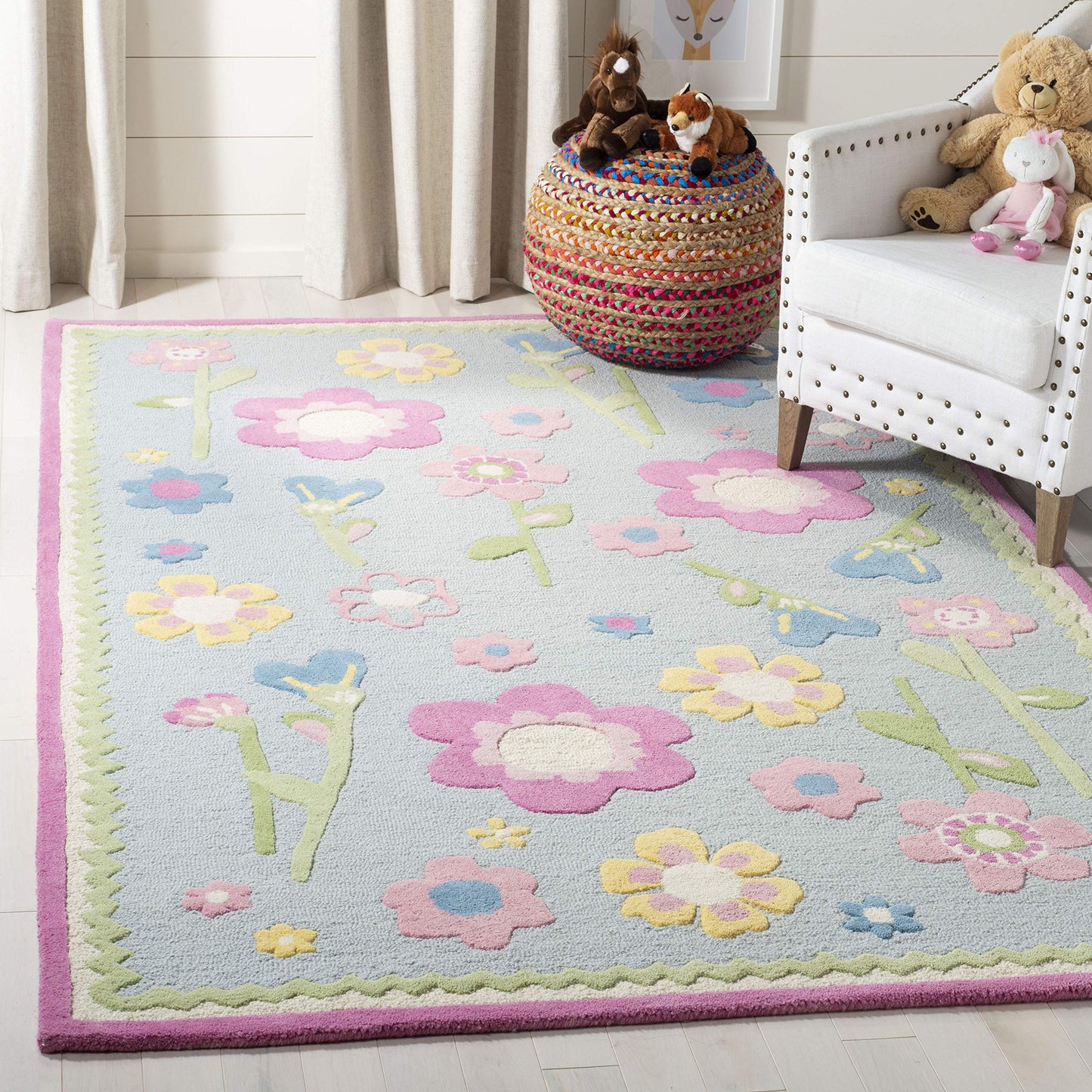 SAFAVIEH Kids Collection Area Rug - 6' x 9', Blue & Multi, Handmade Floral Wool, Ideal for High Traffic Areas in Living Room, Bedroom (SFK311A)
