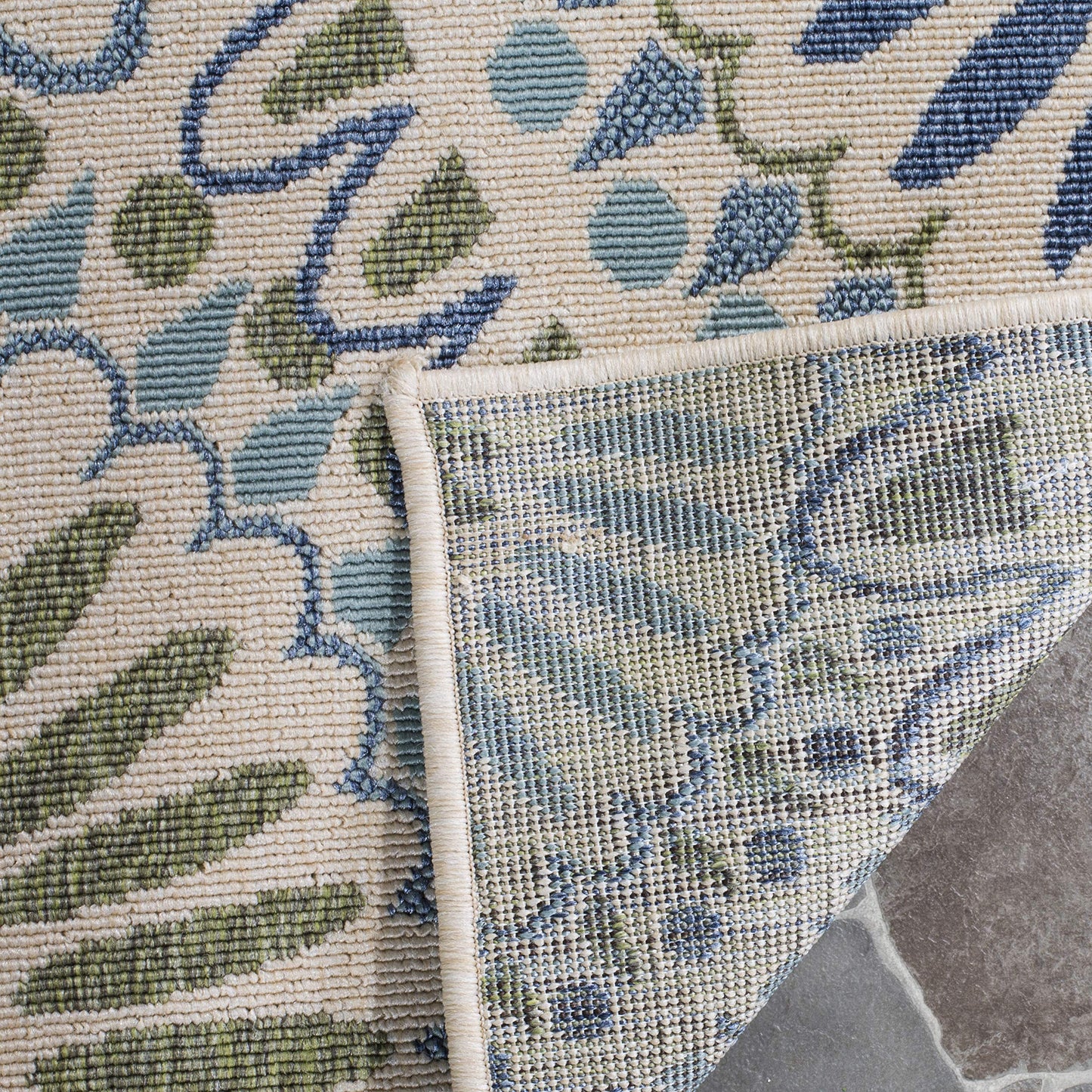 SAFAVIEH Washable Rug Outdoor Veranda Collection - 5'3" x 7'7", Cream & Green, Non-Shedding & Easy to Clean, Ideal for Patio, Backyard, Mudroom (VER091-0614)